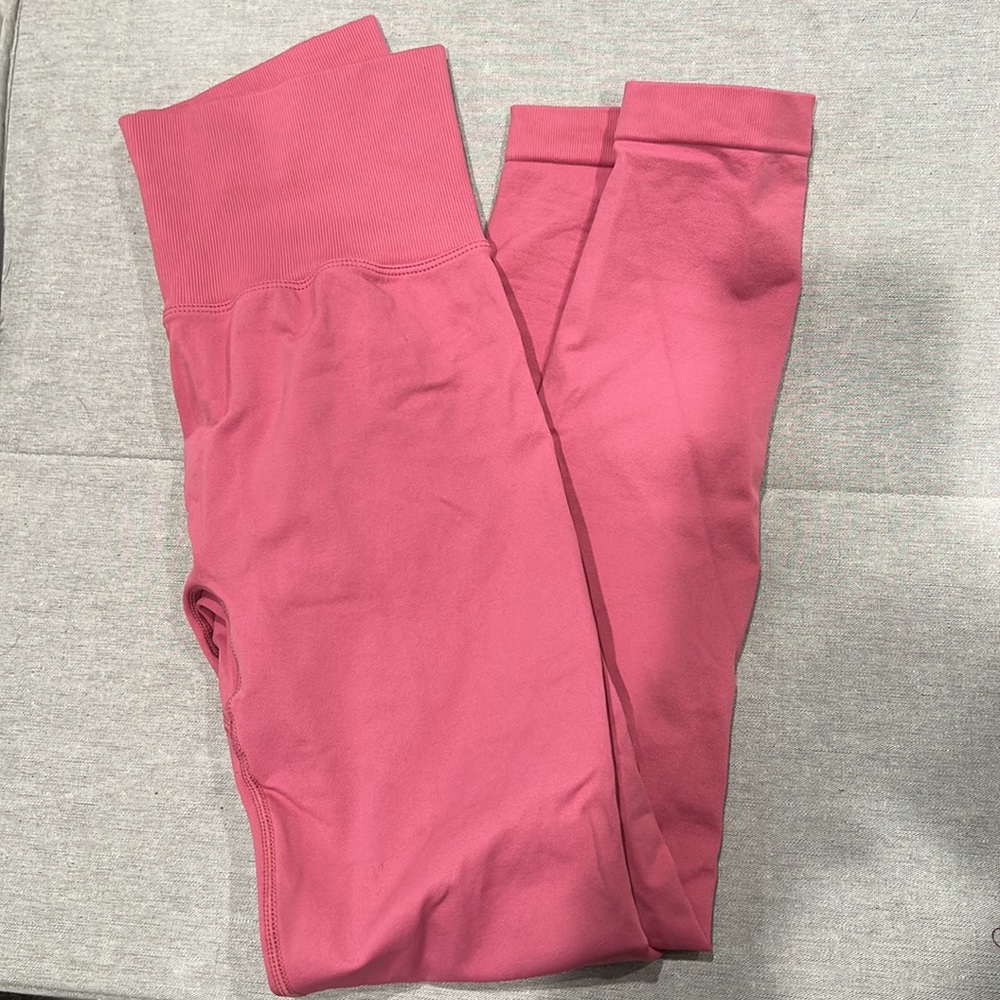 seamless scrunch butt leggings
